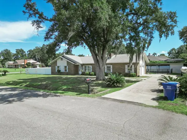 20315 SW Sherry Avenue, Blountstown, FL 32424