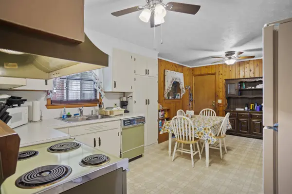 16478 SW Mimosa Street, Blountstown, FL 32424