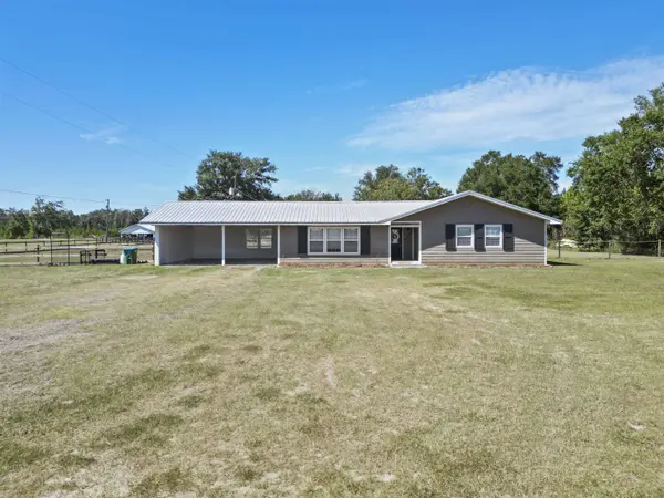 17014 NW Harry G Mcclellan Road, Blountstown, FL 32424