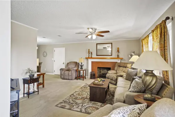 4505 Davis Street, Marianna, FL 32446