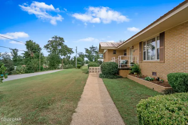4505 Davis ST, Marianna, FL 32446