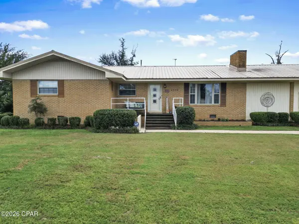 4505 Davis ST, Marianna, FL 32446