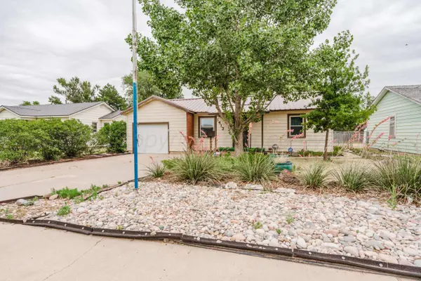 1413 FOX AVE, Dumas, TX 79029