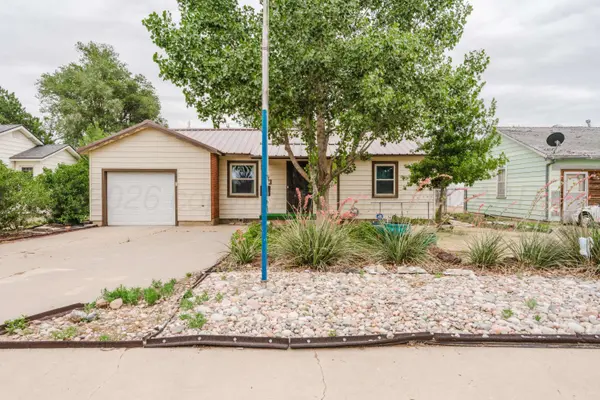 1413 FOX AVE, Dumas, TX 79029