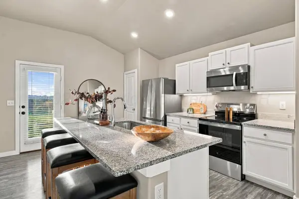 6909 ATHENS ST, Amarillo, TX 79118