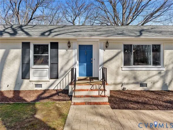 501 Paddington DR, Midlothian, VA 23114