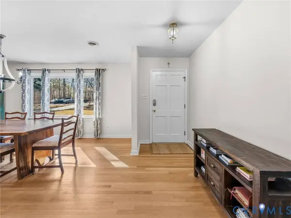 501 Paddington DR, Midlothian, VA 23114