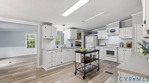 75 Claybank RD, Cumberland, VA 23040