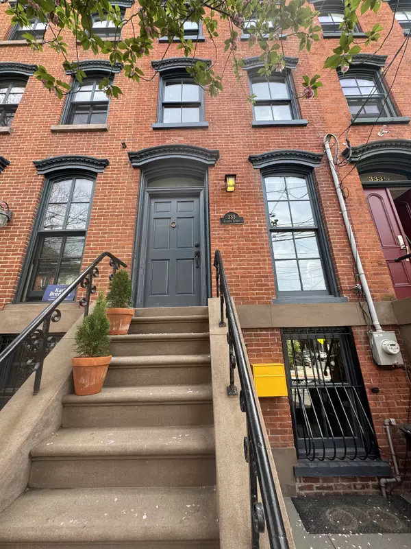 333 8th St, Jersey City, NJ 07302-1905