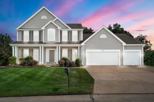 206 Twin Birch Ct, Lake St Louis, MO 63367-4861