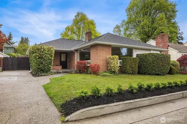 726 N 86th ST, Seattle, WA 98103