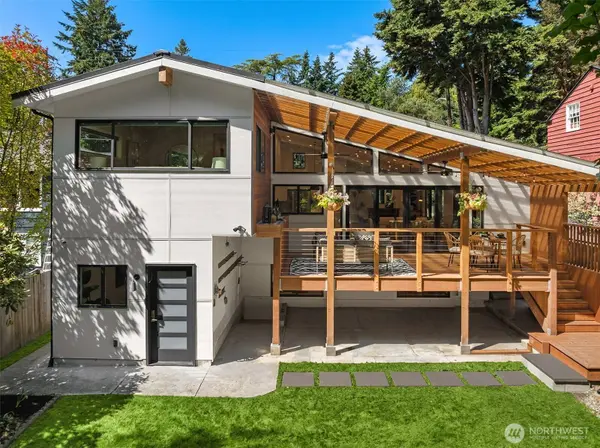 4733 NE 55th RD, Seattle, WA 98105