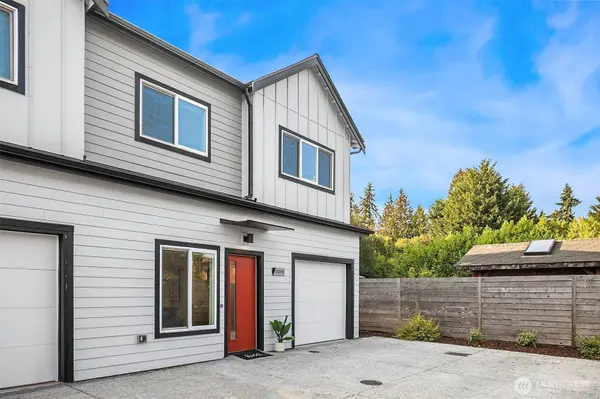 13707 B 1st AVE NE, Seattle, WA 98125