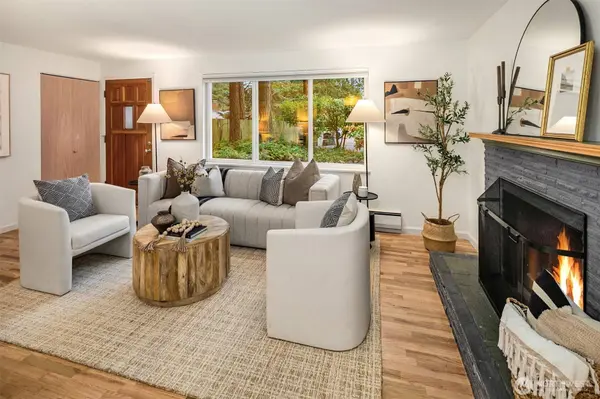 24315 104th PL W, Edmonds, WA 98020