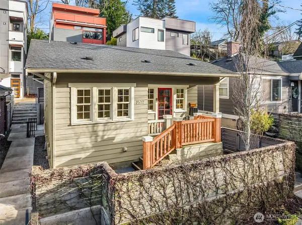 2572 3rd AVE W, Seattle, WA 98119