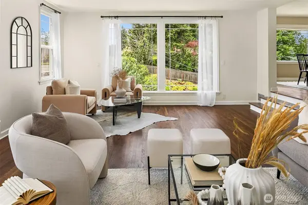 8715 Bowdoin WAY, Edmonds, WA 98026