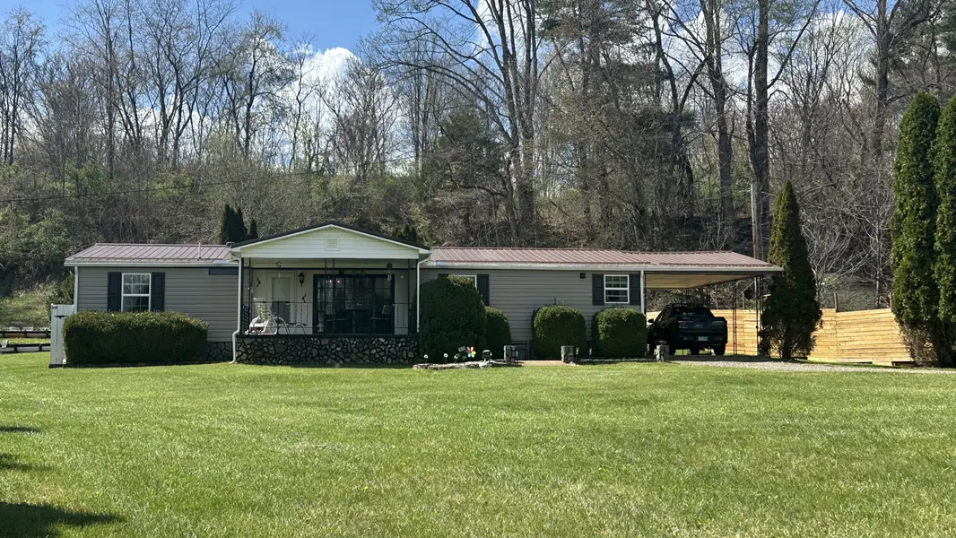 385 Lone Ash RD, Barren Springs, VA 24313