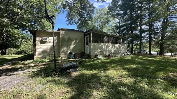 949 Roy RD, Troutville, VA 24175