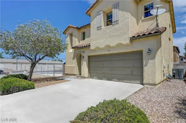 1952 W Hammer LN, North Las Vegas, NV 89031