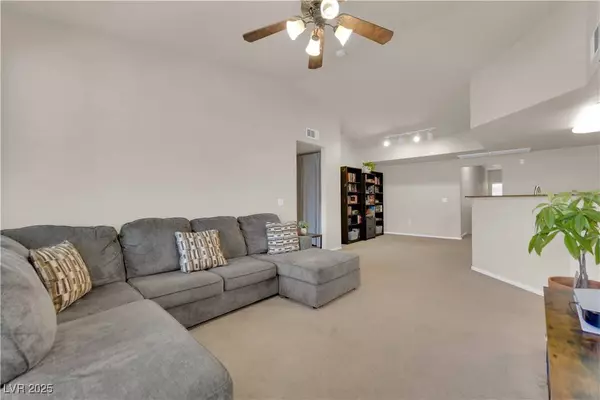 9975 Peace WAY #2162, Las Vegas, NV 89147