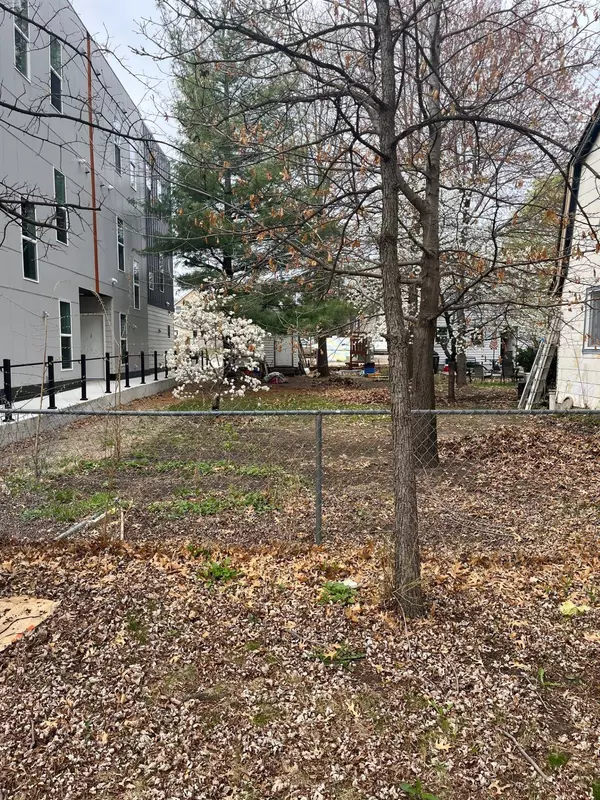 616 Erie ST SE, Minneapolis, MN 55414