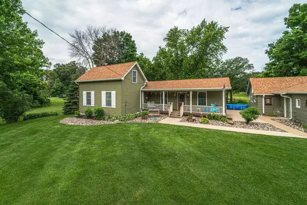 416 3rd ST N, Cannon Falls, MN 55009