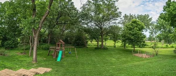 416 3rd ST N, Cannon Falls, MN 55009