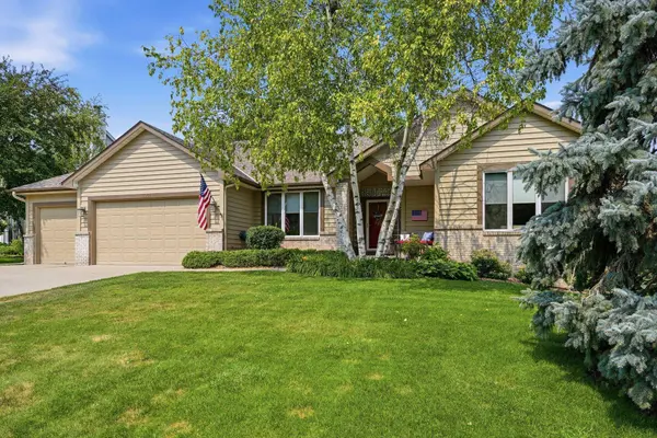 10904 Chatham CT S, Burnsville, MN 55337
