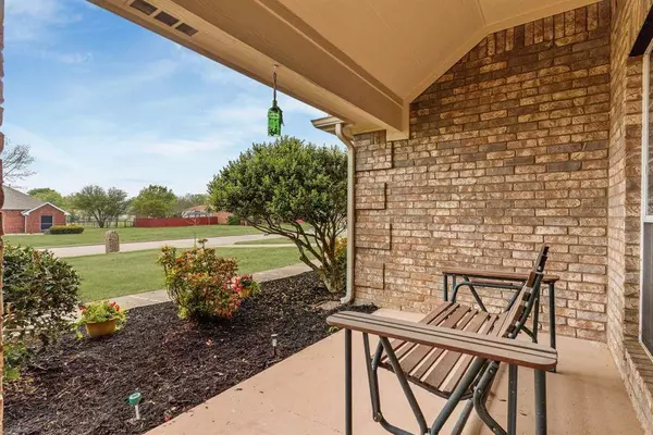 705 Lake Vista Lane, Lavon, TX 75166