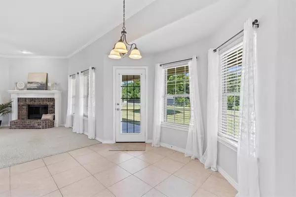 1163 Meadow Hill Drive, Lavon, TX 75166