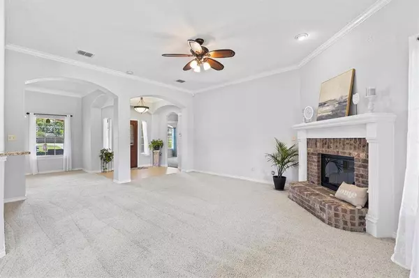 1163 Meadow Hill Drive, Lavon, TX 75166