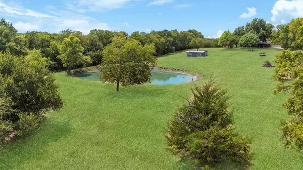 250 County Road 557, Farmersville, TX 75442