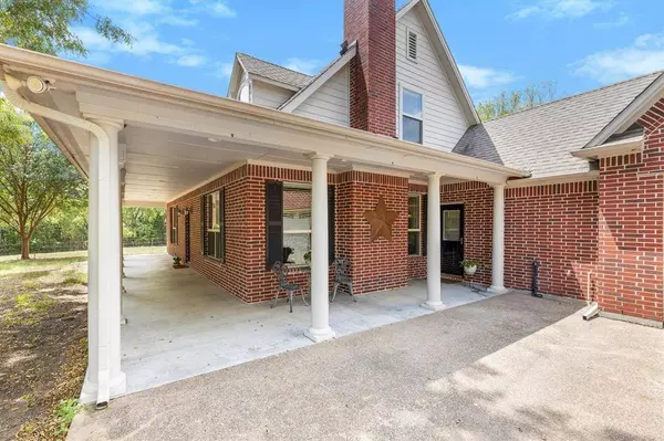 250 County Road 557, Farmersville, TX 75442