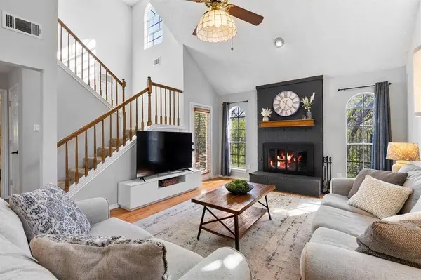 1902 Strait Lane, Garland, TX 75042