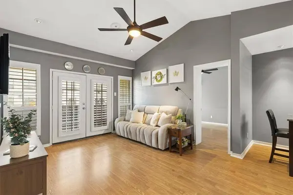 4104 N Hall Street #334, Dallas, TX 75219