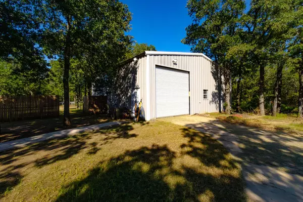 536 Cavin LN, Axtell, TX 76624