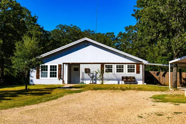 536 Cavin LN, Axtell, TX 76624