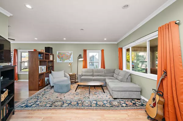 773 Howell ST N, Saint Paul, MN 55104