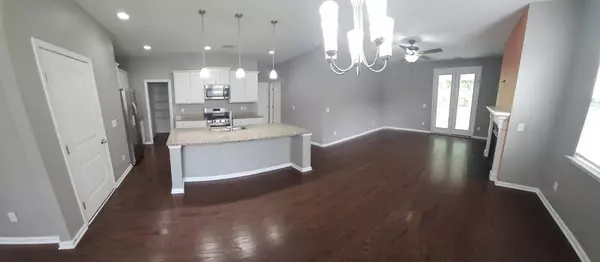 624 Woolum Dr, Moncks Corner, SC 29461