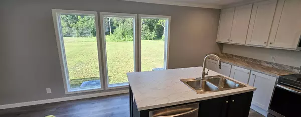 1505 W W Main St, Harleyville, SC 29448