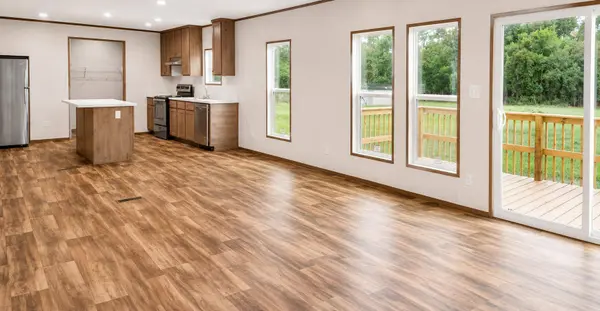692 Gardens Gate Rd, Eutawville, SC 29048