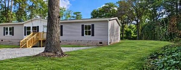 621 Gaillard St, Eutawville, SC 29048