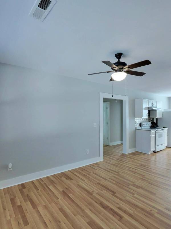 2701 Decatur St, North Charleston, SC 29405