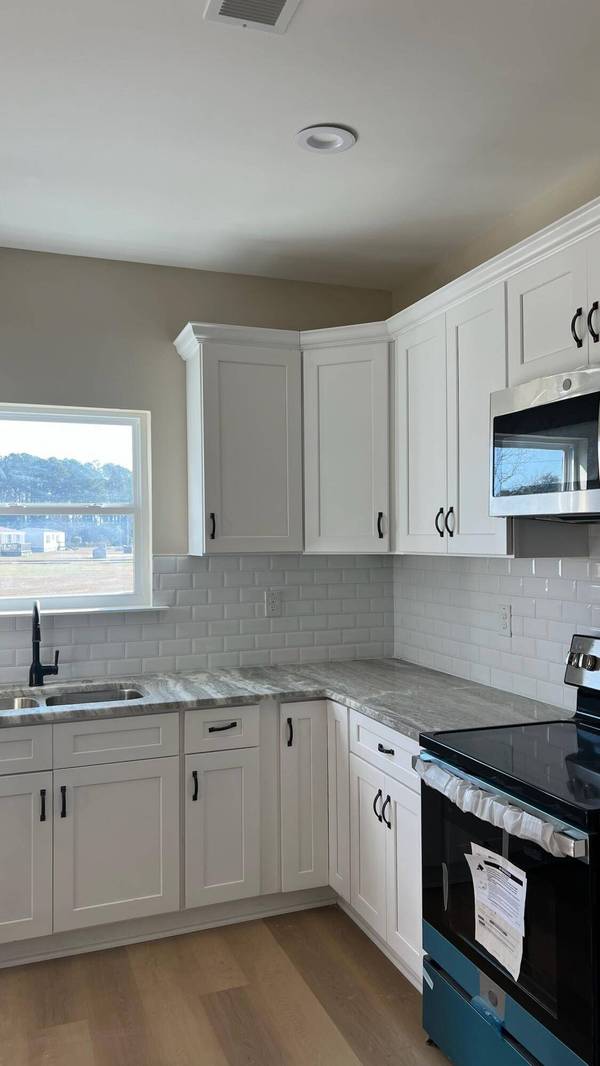 190 Avocada Drive Dr, Santee, SC 29142