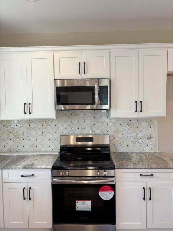 208 Avocada Dr, Santee, SC 29142