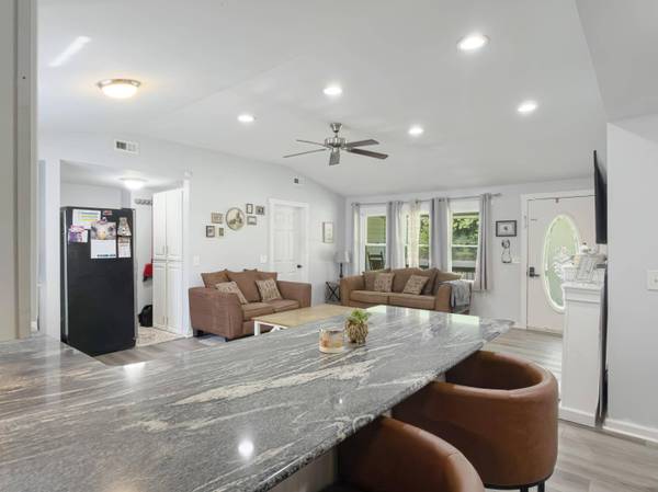 2571 Camden Rd, Holly Hill, SC 29059