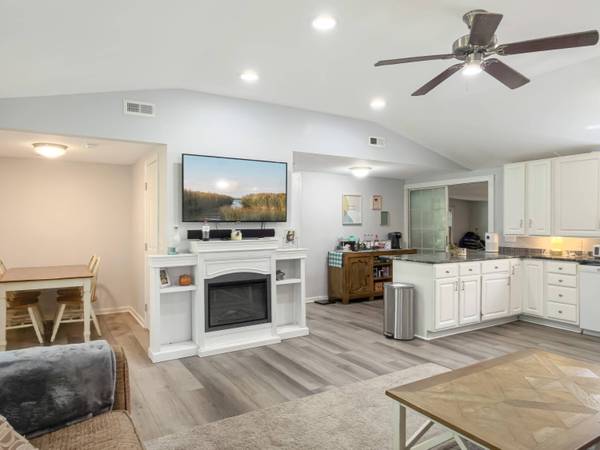 2571 Camden Rd, Holly Hill, SC 29059
