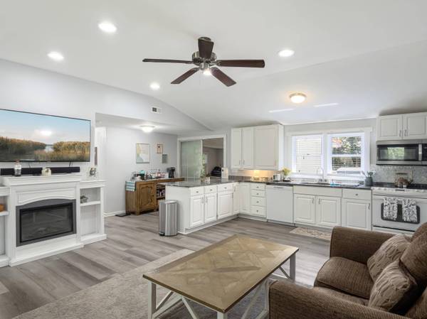 2571 Camden Rd, Holly Hill, SC 29059