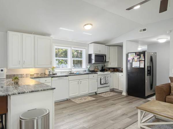 2571 Camden Rd, Holly Hill, SC 29059