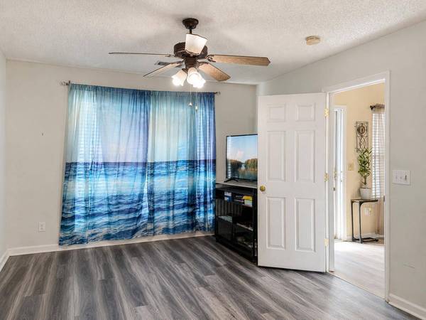 300 Pond Pine Trl, Summerville, SC 29483